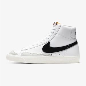 Nike Blazer Mid ‘77